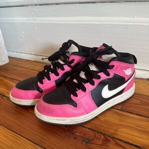 Nike Youth Jordan’s Sz 1Y